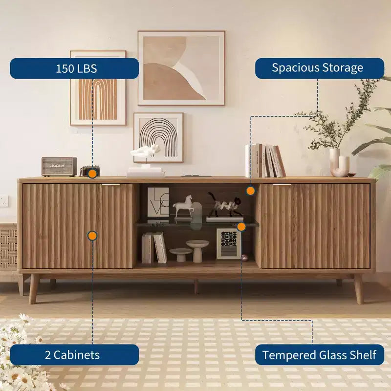 Meuble TV noir moderne de 63 pouces avec prises de courant, étagère réglable, console de centre de divertissement spacieuse pour salon ou chambre à coucher