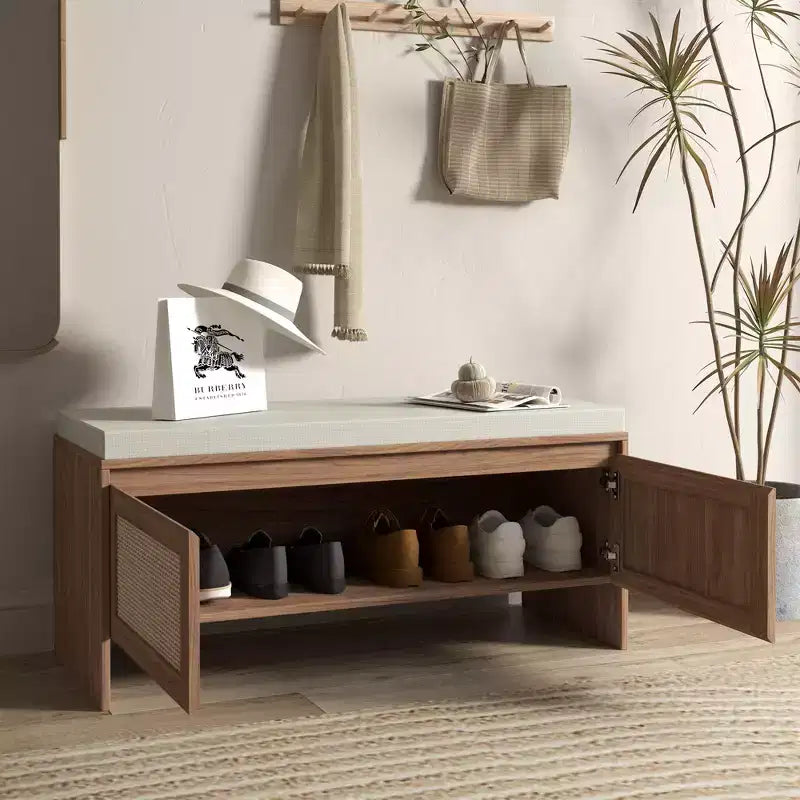 Banc de rangement en rotin PP avec coussin : Armoire à chaussures à 2 portes, siège d'entrée moderne du milieu du siècle pour couloir, chambre, vestiaire - Finition naturelle