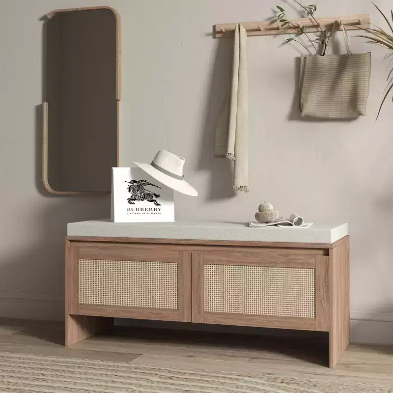 Banc de rangement en rotin PP avec coussin : Armoire à chaussures à 2 portes, siège d'entrée moderne du milieu du siècle pour couloir, chambre, vestiaire - Finition naturelle