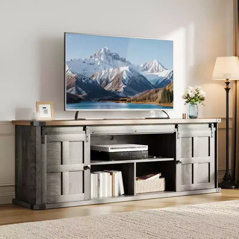 Meuble TV de ferme pour téléviseurs de 75 pouces avec prise de courant, long meuble de rangement avec portes coulissantes de grange pour salon, chambre, noir et blanc