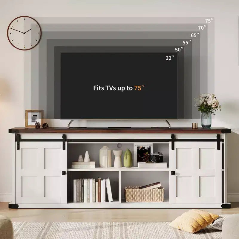 Meuble TV de ferme pour téléviseurs de 75 pouces avec prise de courant, long meuble de rangement avec portes coulissantes de grange pour salon, chambre, noir et blanc