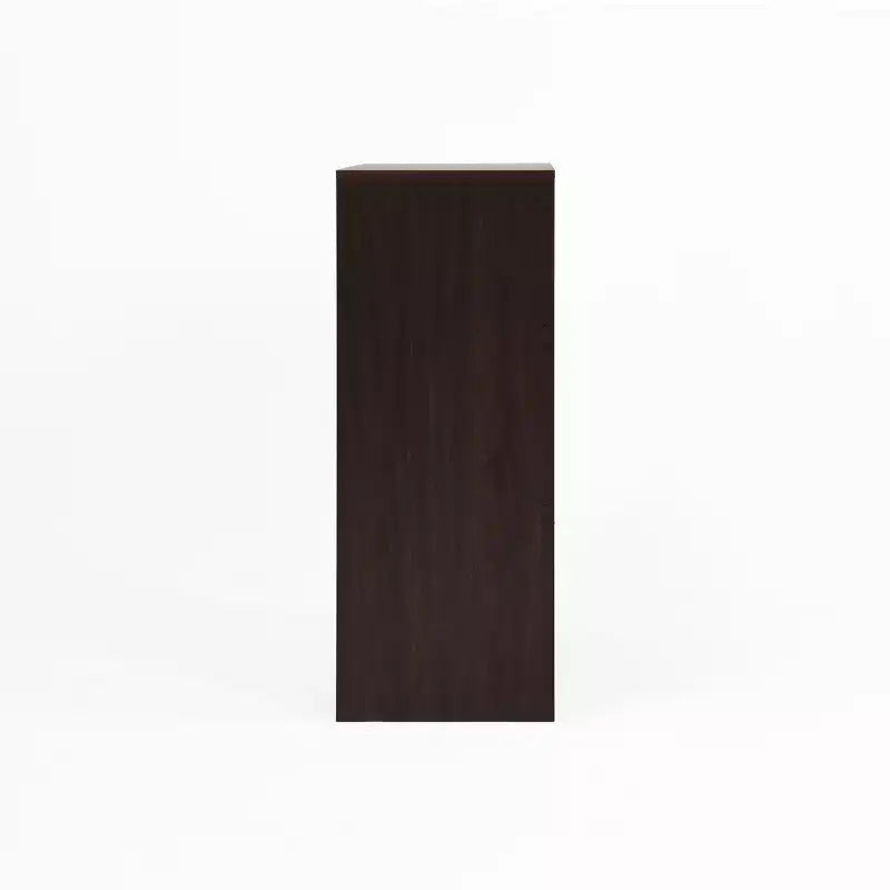 JVNOXK Meuble à chaussures en bois à quatre niveaux, autoportant, avec un tiroir, des portes de placard blanches et des étagères réglables. Idéal pour les entrées. Noyer