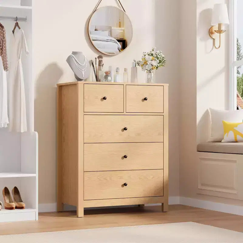 Commode à 5 tiroirs en bois avec finition naturelle, meuble de rangement moderne pour chambre à coucher, chambre d'enfant et couloir
