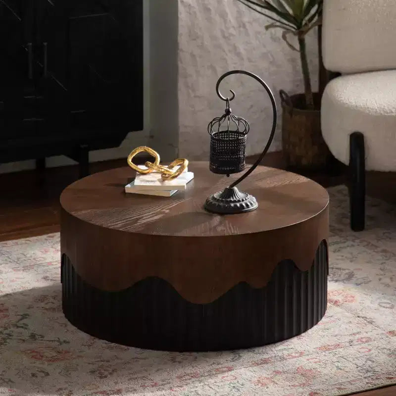 Table basse ronde de 30,31 pouces avec placage texture écorce véritable et finition noyer