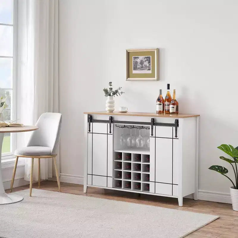 Meuble de bar à porte coulissante de style ferme avec rangement pour vin et verres - Buffet bahut et station café de 47"