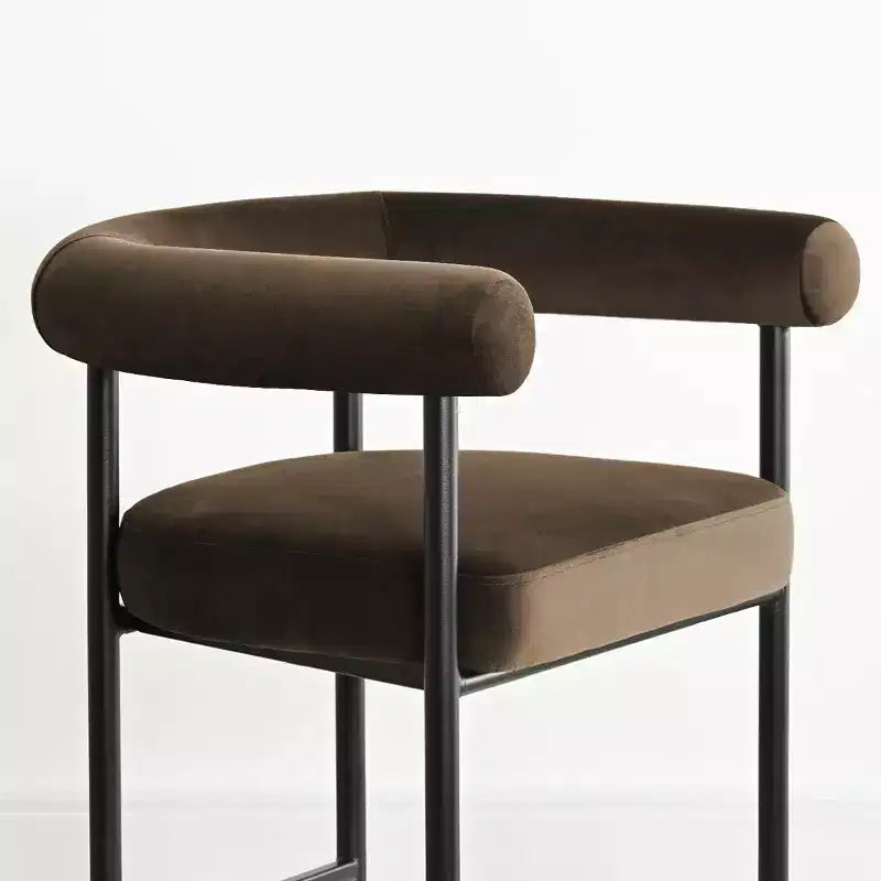 Lot de 3 tabourets de comptoir de luxe en velours avec accoudoirs, chaises de bar modernes de 24 pouces de large pour grand îlot de cuisine - Panipeachy