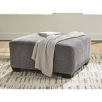 Signature Design by Ashley Revenna, grand pouf d'appoint, revêtement en polyester texturé, gris pierre