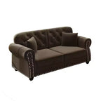 Causeuse Eloise 63 de GDFStudio en velours capitonné style Chesterfield avec garniture cloutée et accoudoirs roulés