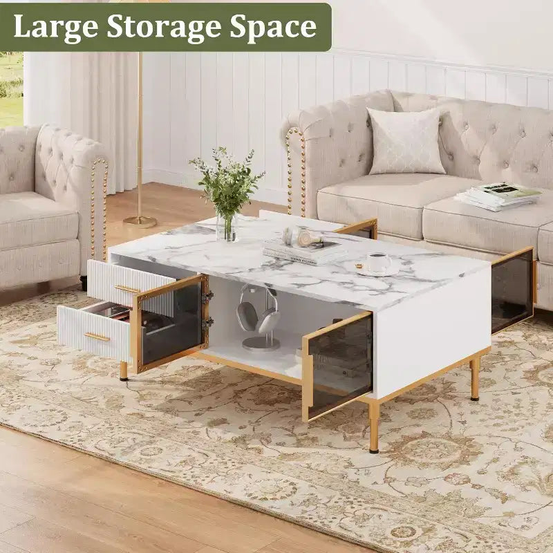 Grande table basse moderne avec plateau en faux marbre, 4 tiroirs et rangement avec porte vitrée, design à panneaux cannelés, compartiment caché pour le salon
