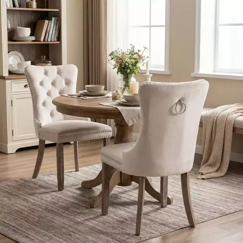 FurnitureR Lot de 2 chaises de salle à manger rembourrées avec dossier capitonné, garniture cloutée et pieds en bois, chaises d'appoint crème française pour salle à manger et salon
