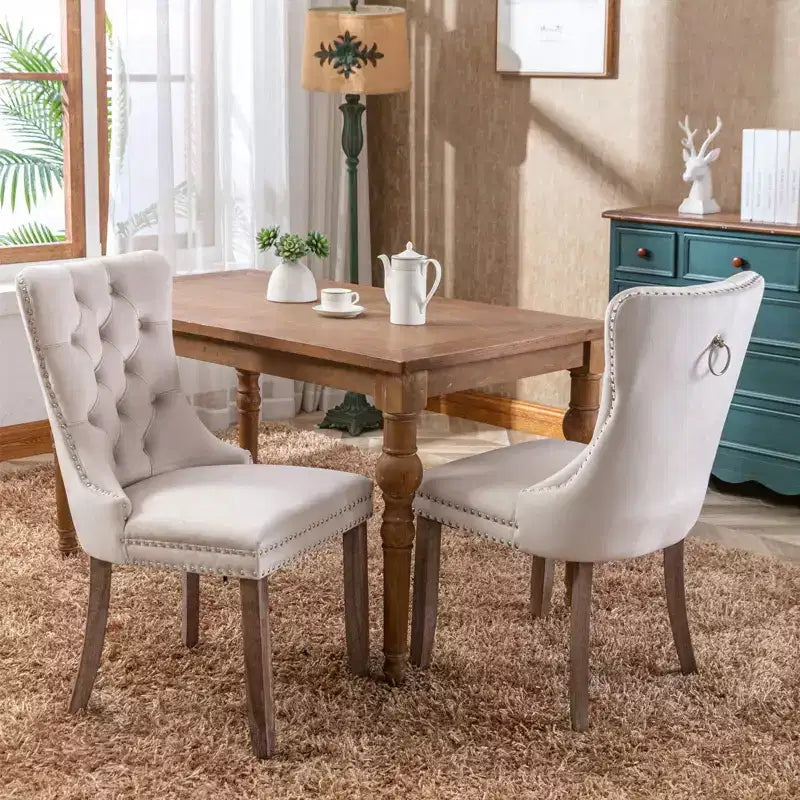 FurnitureR Lot de 2 chaises de salle à manger rembourrées avec dossier capitonné, garniture cloutée et pieds en bois, chaises d'appoint crème française pour salle à manger et salon