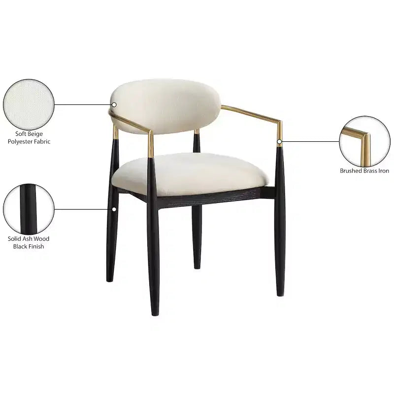 Chaise de salle à manger capitonnée en tissu performant crème Riccio de Meridian Furniture avec accoudoirs, lot de 2