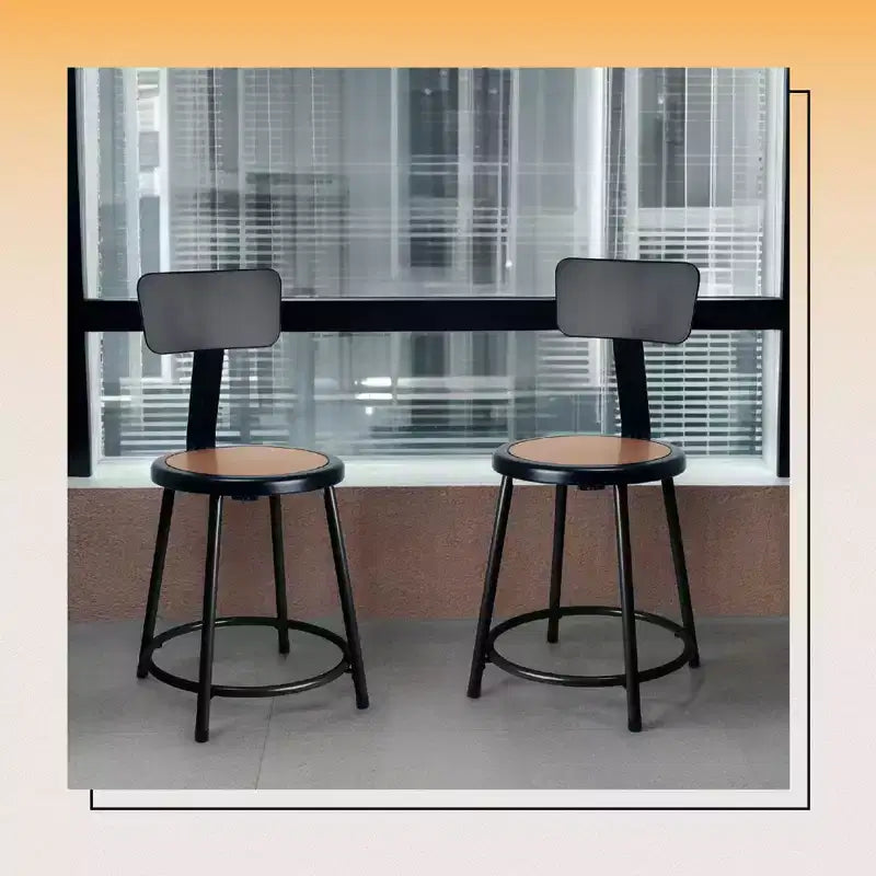 Tabouret en acier noir de 45,7 cm avec dossier de la collection Felix de Hampden Furnishings