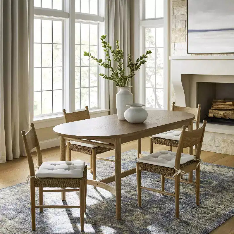 Table à manger Cardamine Racetrack en bois naturel - Threshold™ conçue avec Studio McGee