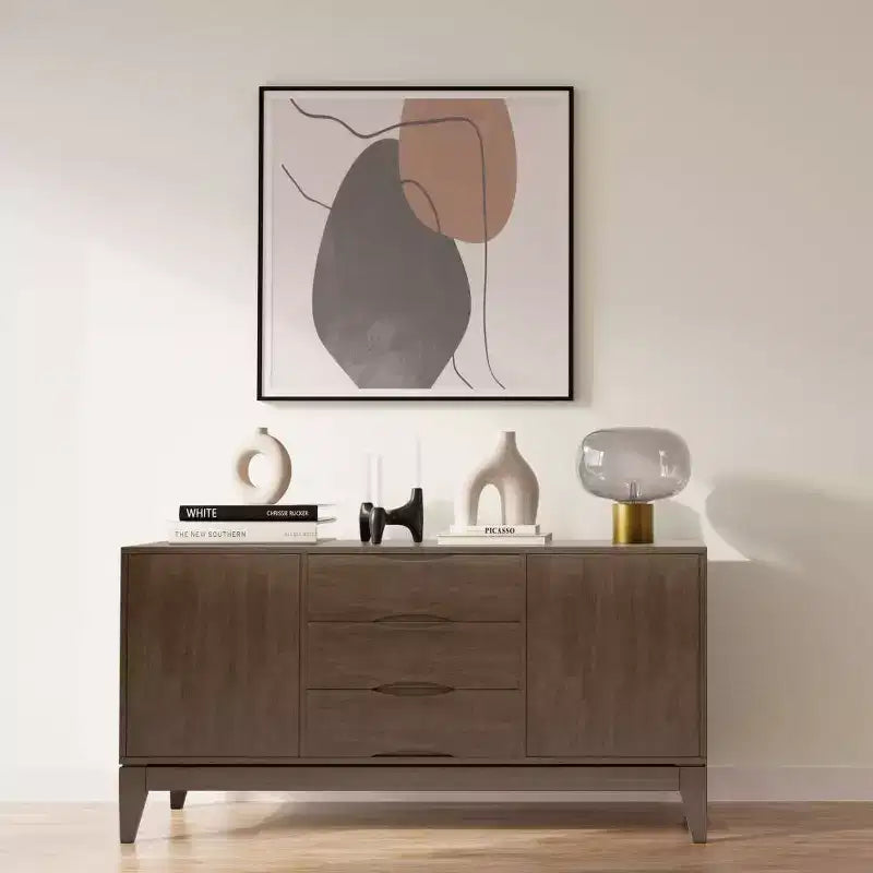 WyndenHall Pearson Buffet Noyer Brun: Meuble de rangement moderne du milieu du siècle, 3 tiroirs, 2 portes