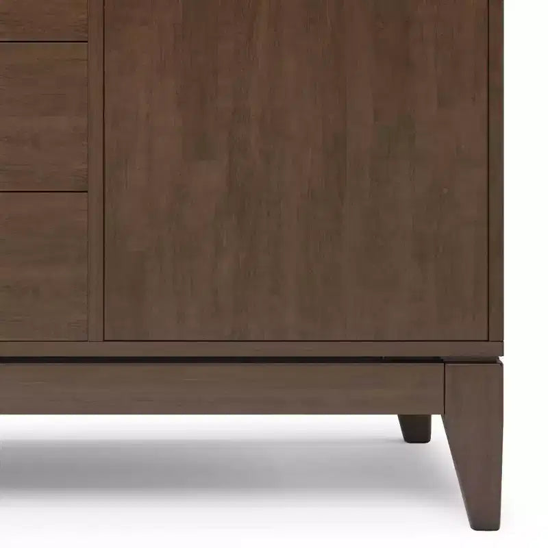 WyndenHall Pearson Buffet Noyer Brun: Meuble de rangement moderne du milieu du siècle, 3 tiroirs, 2 portes