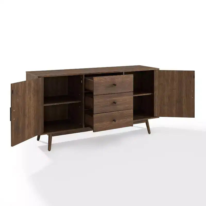 Buffet Lucas marron - Crosley : Buffet rustique du milieu du siècle moderne avec étagères réglables, tiroirs et cadre en bois massif