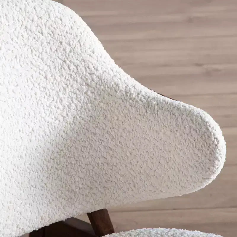 MAISON : Intérieur et Extérieur Fauteuil d'appoint en bouclé avec accoudoirs incurvés de style Mid-Century Modern de la collection Creekside – Noyer