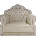 Fauteuil d'appoint Dresden de 44,8 po en cuir synthétique/finition blanc cassé - Acme Furniture : Aucun assemblage requis, dossier touffeté