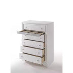 Acme Furniture Commode Naima blanche 34 po : Commode verticale en bois à 5 tiroirs, glissières métalliques, aucun assemblage requis