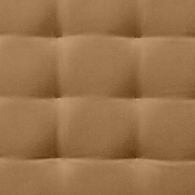 Banc capitonné beige à travers Studio McGee - Threshold™ : revêtement en velours, pieds en acier thermolaqué, capacité de 102 kg