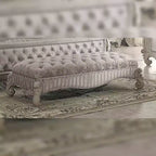 Banc en tissu 65" Versailes Ivoire/Blanc cassé - Acme Furniture