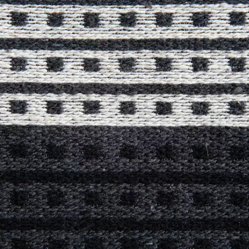 Pouf Carrapateira Noir/Ivoire - Anji Mountain : Ottoman moderne abstrait tapissé fait main, Coton texturé, 53 cm Carré