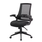 Chaise de bureau Boss en maille noire avec accoudoirs rabattables : conception ergonomique, base en nylon, rembourrage en mousse, capacité de 125 kg