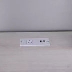 Bureau d'angle Ghally avec tiroir verrouillable et ports USB, chêne blanc - miBasics : Équipé de rangement pour dossiers, finition mate