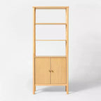Meuble bas en bois tourné moderne marron – Threshold™ conçu avec Studio McGee