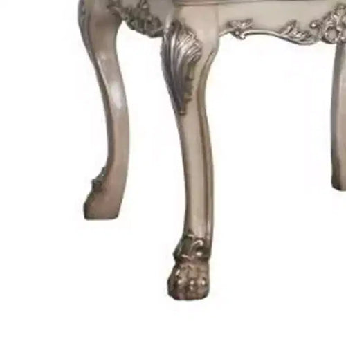 Table basse vintage de 28 po Dresden Bone White - Acme Furniture : pieds à griffes, détails sculptés