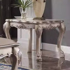 Table basse vintage de 28 po Dresden Bone White - Acme Furniture : pieds à griffes, détails sculptés