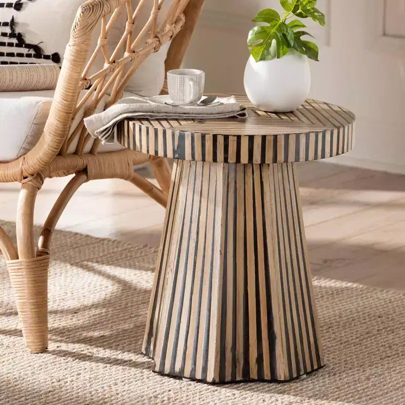 Table d'appoint en bambou bicolore Devika de Baxton Studio, marron foncé/marron naturel
