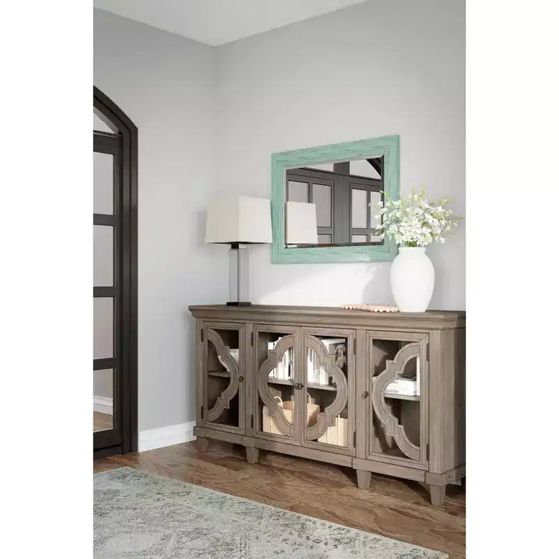 Meuble d'appoint Fossil Ridge Door Accent Cabinet gris – Signature Design by Ashley : d'inspiration vintage, rangement dissimulé, étagères réglables