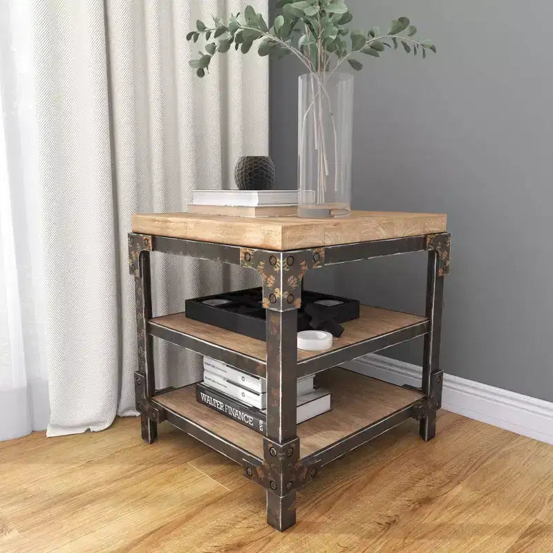 Olivia & May Table d'appoint industrielle à 3 niveaux marron : cadre en bois robuste, étagères fixes, forme carrée