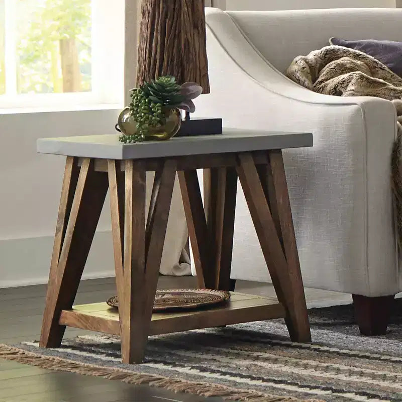 Table d'appoint Brookside Plateau en béton et bois Gris clair/Marron - Meubles Alaterre : Milieu de siècle moderne, Carrée, Étagère fixe