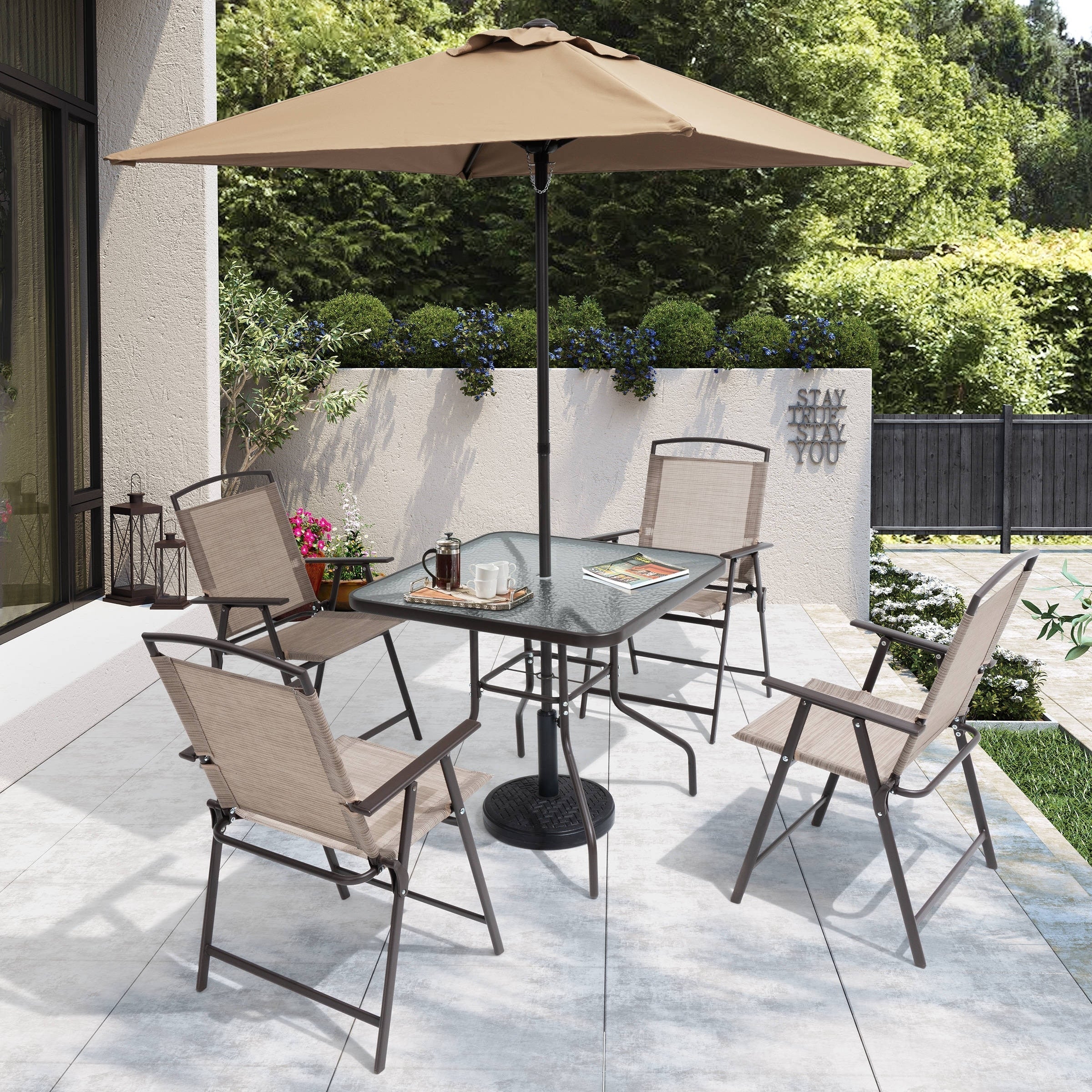 Ensemble de patio 6 pièces Pellebant avec table, parasol et 4 chaises pliantes - 22,4 L x 26,8 P x 34,4 H