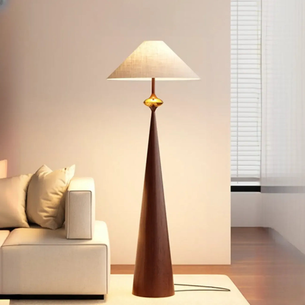 Lampadaire contemporain en métal conique avec abat-jour en tissu