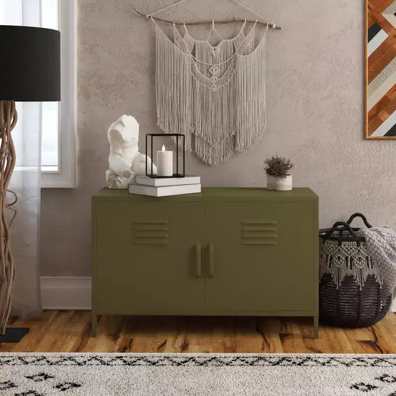 Armoire d'appoint en métal à 2 portes Shadwick de RealRooms