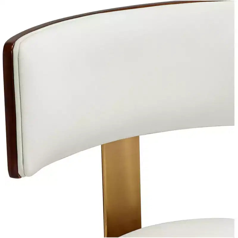 Tabouret de bar Studio 55D Parker en noyer et métal, brun doré, hauteur 64,7 cm, avec coussin moderne en cuir blanc, dossier et repose-pieds, pour îlot de cuisine ou comptoir.