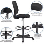 Chaise de bureau ergonomique Flash Furniture avec dossier mi-haut en maille, siège en tissu noir et repose-pieds réglable