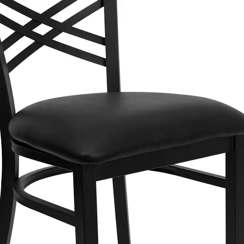Chaise de salle à manger de restaurant en métal à dossier en X Emma et Oliver Black