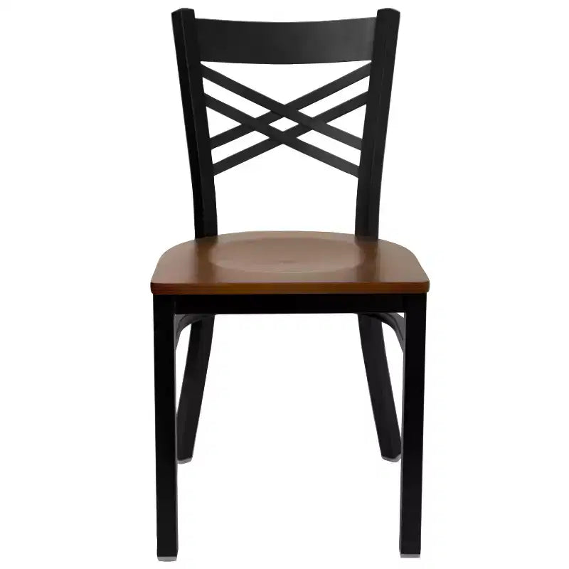 Chaise de salle à manger de restaurant en métal à dossier en X Emma et Oliver Black