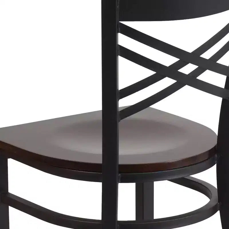 Chaise de salle à manger de restaurant en métal à dossier en X Emma et Oliver Black