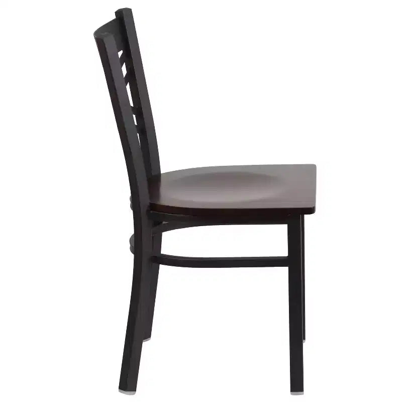 Chaise de salle à manger de restaurant en métal à dossier en X Emma et Oliver Black