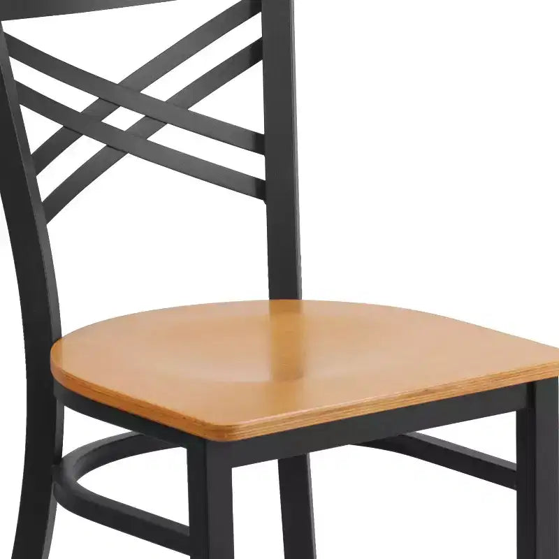 Chaise de salle à manger de restaurant en métal à dossier en X Emma et Oliver Black