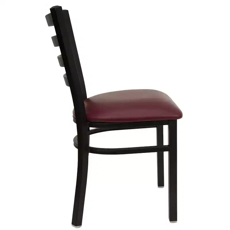 Chaise de salle à manger en métal à dossier échelle Emma et Oliver Black pour restaurant