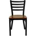 Chaise de salle à manger en métal à dossier échelle Emma et Oliver Black pour restaurant