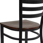 Chaise de salle à manger en métal à dossier échelle Emma et Oliver Black pour restaurant