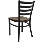 Chaise de salle à manger en métal à dossier échelle Emma et Oliver Black pour restaurant